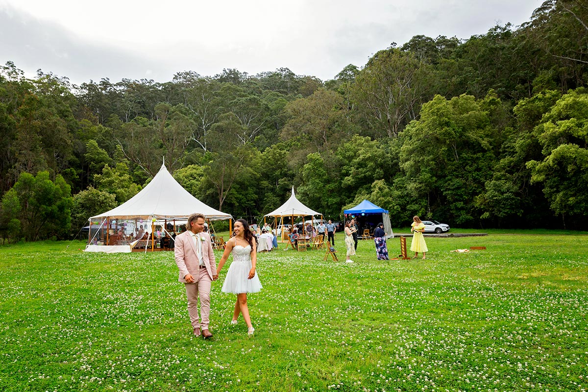 outdoor wedding at glenworth valley